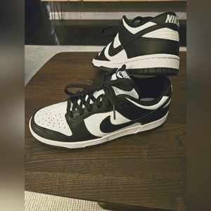 Nike Dunk Low Pandas